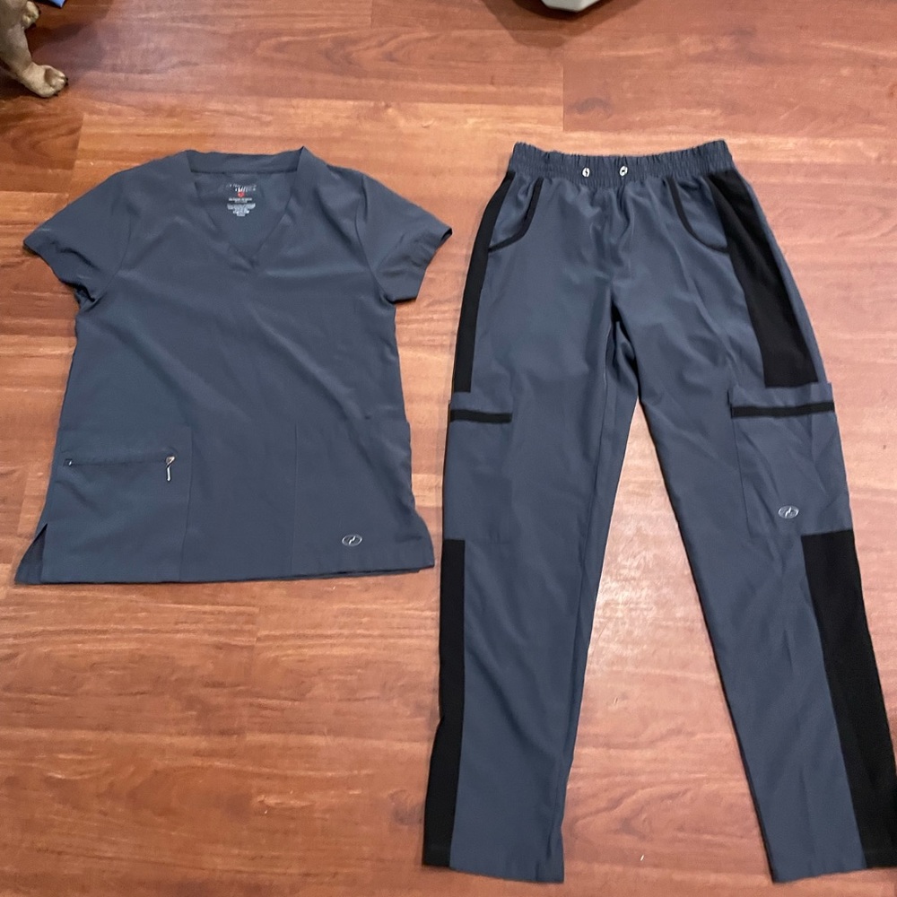 scrub set